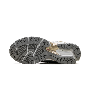 New Balance 1906R Silver Dragon Berry Gold