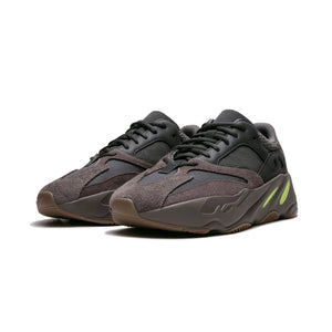Yeezy Boost 700 - Mauve