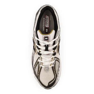 New Balance 1906R Metallic Silver with Metallic Gold