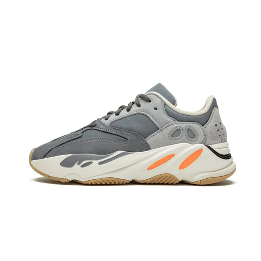 Yeezy Boost 700 - Magnet-LOTABY